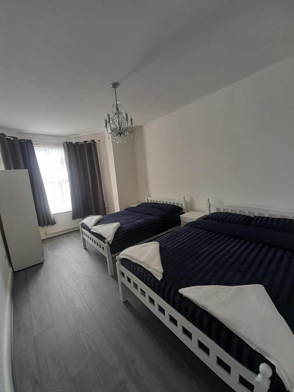 Rayan'S Lodge Stratford Londen Buitenkant foto