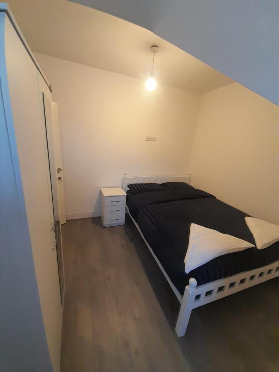 Rayan'S Lodge Stratford Londen Buitenkant foto